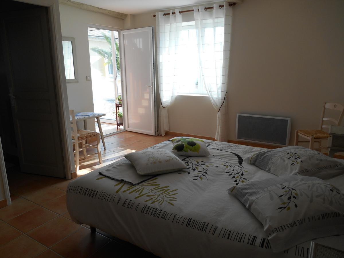 Le Pressoir B&B Aydie Екстериор снимка